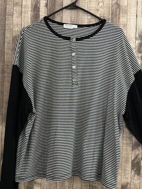 LA RELAXED ORGANIC HENLEY